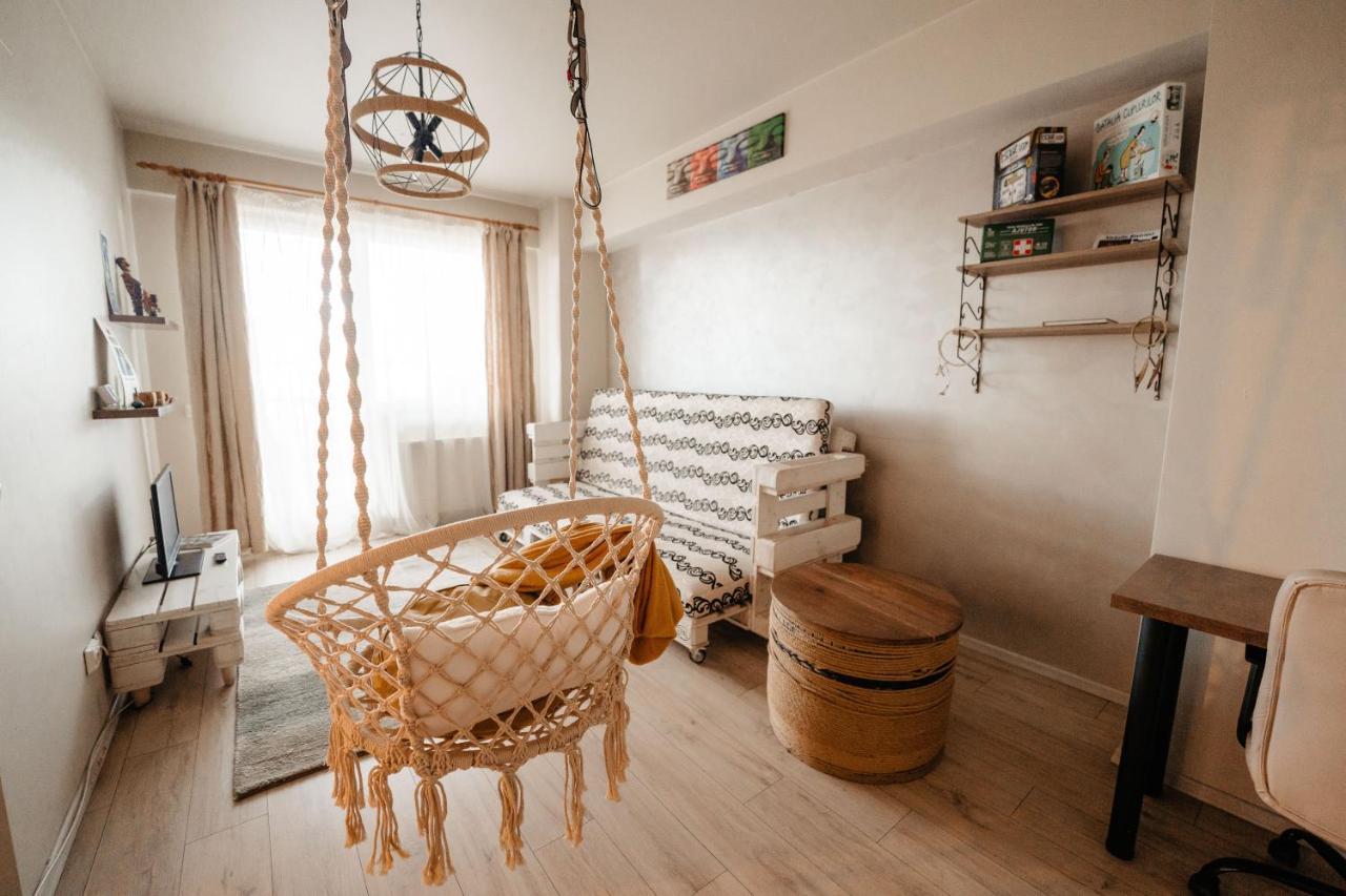 Apartmán Bright And Cozy Design Apt With Office Kluž Exteriér fotografie