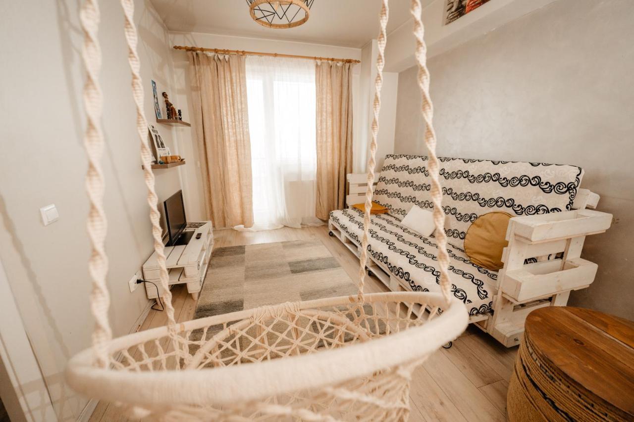 Apartmán Bright And Cozy Design Apt With Office Kluž Exteriér fotografie